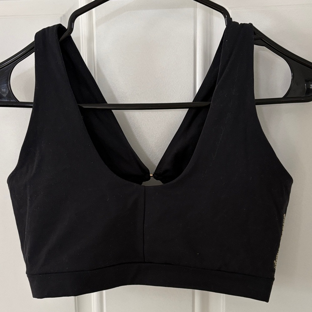 Whitney Simmons Gymshark “it’s a beautiful day to be alive” black sports bra